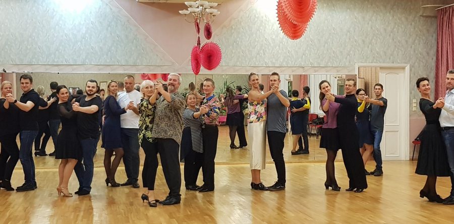 Sporta dejas pieaugušajiem: Veselība, atpūta un izaicinājumi